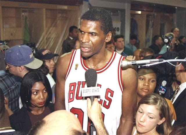Robert Parish kiếm thêm nhẫn ở Bulls