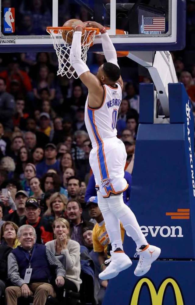 Russell Westbrook có tripple-double thứ 4 trong mùa giải năm nay.