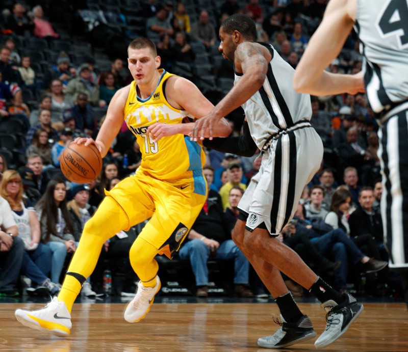 Nikola Jokic là một “Rondo” phiên bản cao 2m10.