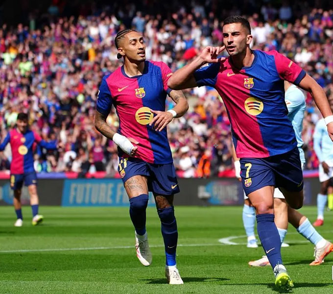 Ferran Torres mở tỷ số cho Barca