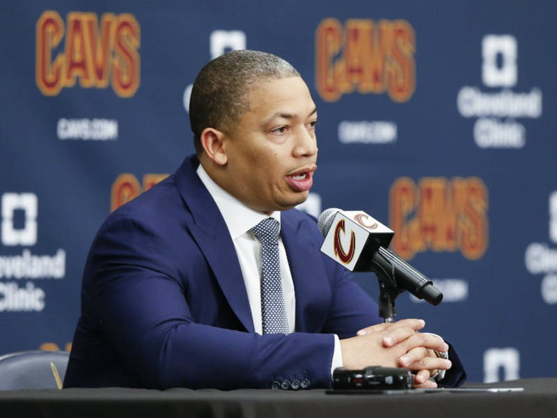 Tin NBA ngày 5/10: Vụ xả súng tồi tệ đã diễn ra ở nơi mà Tyronn Lue đã sinh sống trong 9 năm.