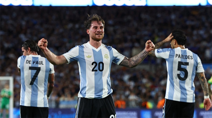 Argentina có chiến thắng tưng bừng trước đại kình địch Brazil