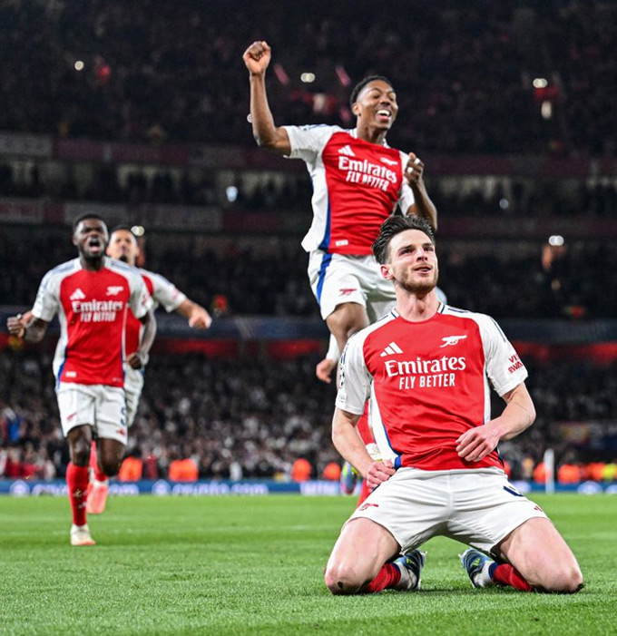 Declan Rice tỏa sáng với cú đúp siêu phẩm đá phạt