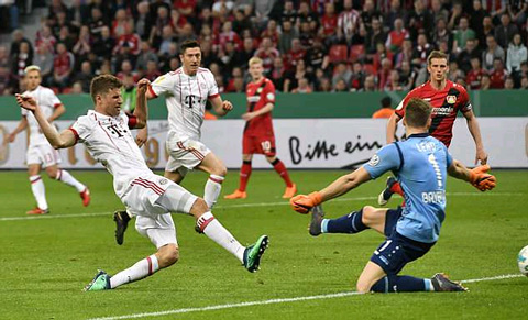 Leverkusen đã bỏ lỡ cơ hội thu hẹp khoảng cách với Bayern xuống còn 5 điểm 