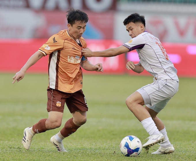 Thua 0-4 tại Gia Lai là trận thua đậm nhất của Bình Dương từ đầu mùa giải 2024/25. Ảnh: Minh Trần