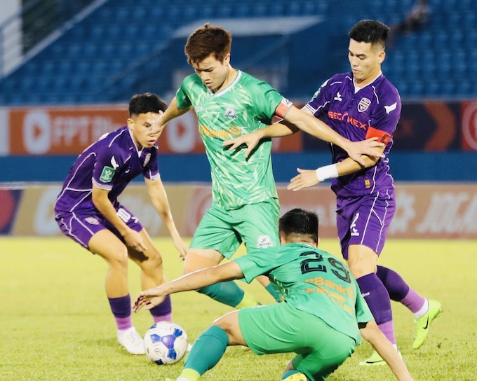Trước trận đấu, nhiều người mong Hoàng Đức sẽ giúp Ninh Bình có mặt ở bán kết Cúp QG. Ảnh: Gia Hân
