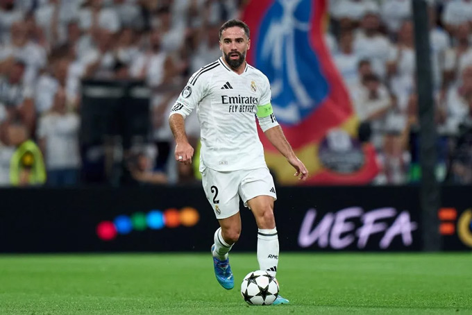 Vị trí của Dani Carvajal sẽ bị ảnh hưởng nếu Alexander-Arnold cập bến Bernabeu