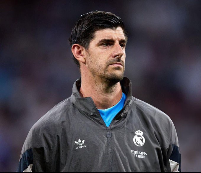 Courtoi chê bai hàng công Real Madrid