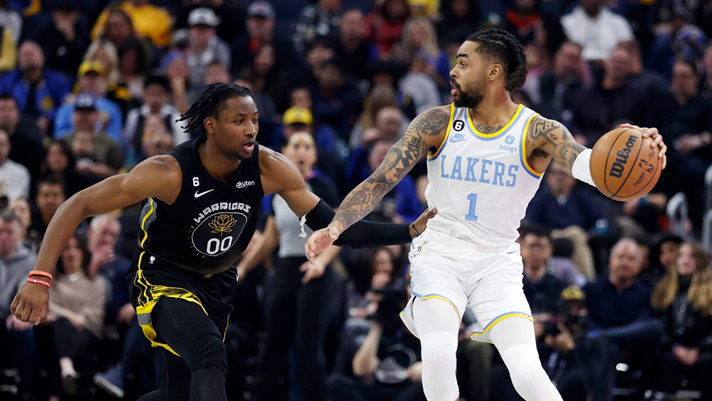 D'Angelo Russell ra mắt tròn vai trong trận đầu khoác áo Lakers mùa này, góp công đưa đội bóng LA đến chiến thắng trước nhà ĐKVĐ Golden State Warriors