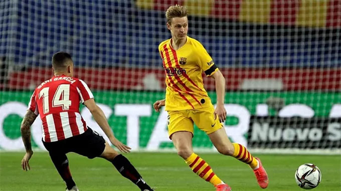 De Jong còn hợp đồng với Barca đến năm 2026