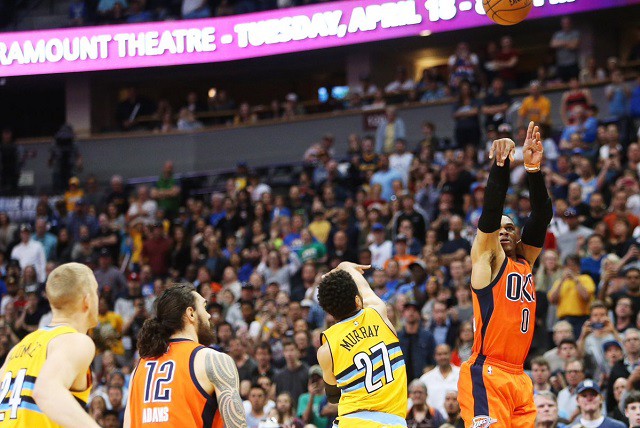 Trận thua của Denver trước OKC gián tiếp mang về tấm vé dự Play-off cho Blazers