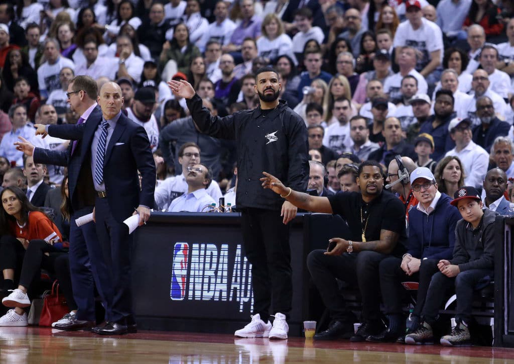 Là ngôi sao âm nhạc lẫn đại sứ thương hiệu cho Raptors, không có nghĩ là Drake muốn nói gì thì nói.