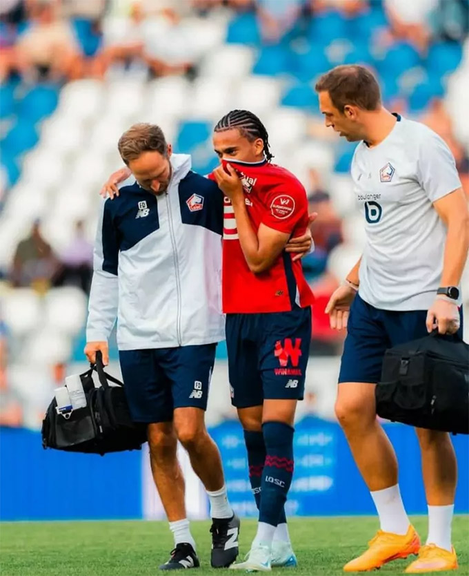 Ethan Mbappe lại dính chấn thương