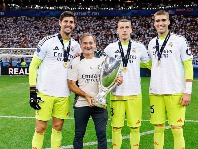 Chấn thương của Courtois và Lunin đang mở ra cơ hội cho Fran Gonzalez.