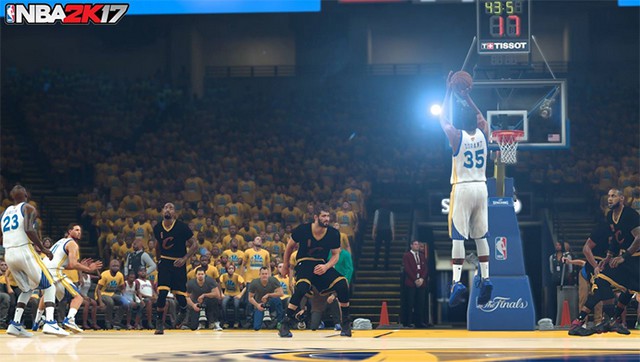 Durant thực hiện cú ném ở Game 7