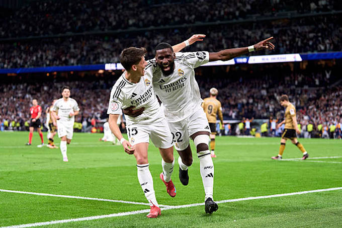 Real Madrid giành vào bán kết cúp Nhà Vua