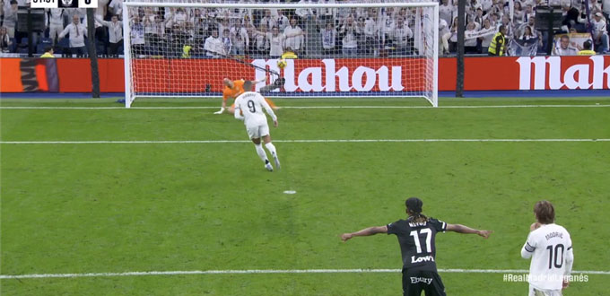 Mbappe thực hiện thành công quả phạt đền
