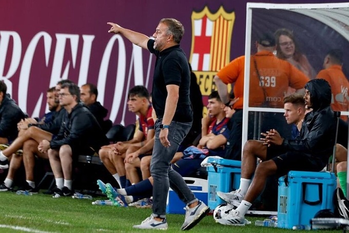 HLV Hansi Flick sẽ dẫn dắt Barca tiếp đón Dortmund đêm nay