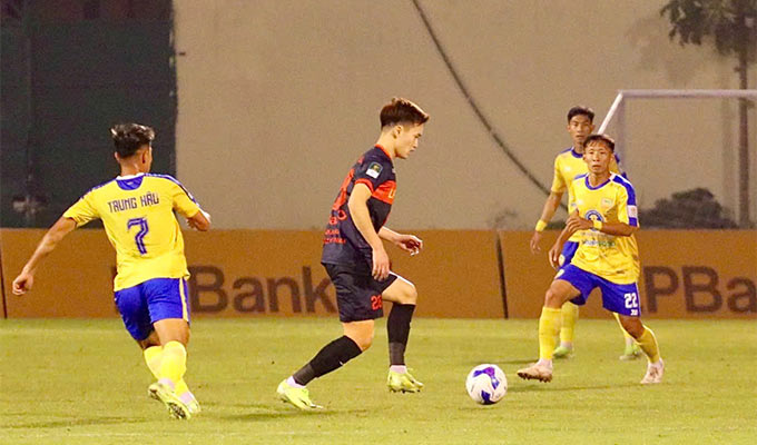 Hoàng Đức đang cùng Ninh Bình tập trung cho nhiệm vụ thăng hạng V.League mùa sau