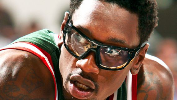 Sanders đã chính thức trở thành cầu thủ của Cavaliers