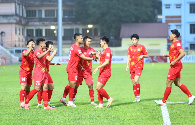 Niềm vui khi ghi bàn của cầu thủ PVF CAND. Ảnh: CTV
