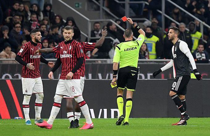 Juventus lần đầu thua 0-4 trên sân nhà tại Serie A kể từ năm 1967