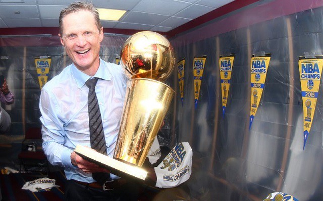 Steve Kerr với chức vô địch NBA năm 2015