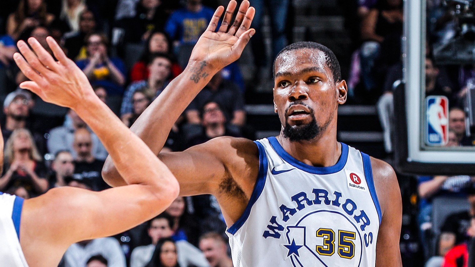Kevin Durant đã hoạt động hăng say suốt thời gian qua và đây hoàn toàn là thành quả xứng đáng.
