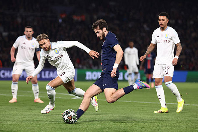 Khvicha Kvaratskhelia giúp PSG lội ngược dòng thành công