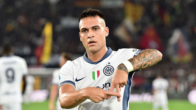 Lautaro vừa hoàn thiện một tác phẩm nghệ thuật mới trên lưng
