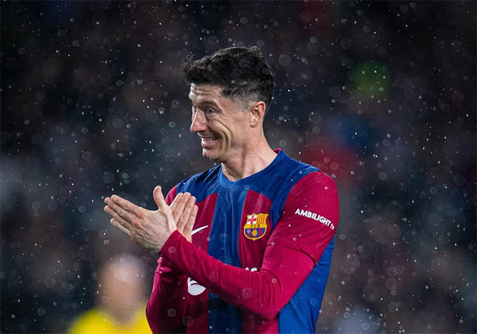Nếu giành Pichichi mùa này, Lewandowski sẽ trở thành Vua phá lưới già thứ 3 trong lịch sử 5 giải đấu hàng đầu