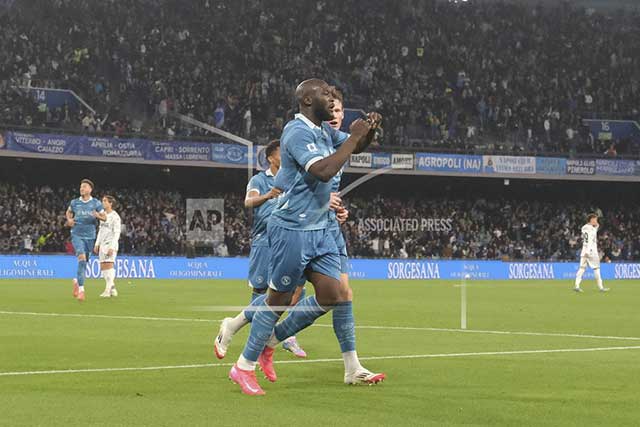 Lukaku đóng góp vào 22 bàn thắng cho Napoli mùa này