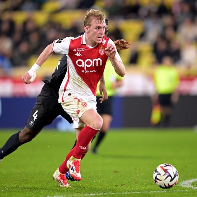 Biereth đã có 10 bàn chỉ sau 7 trận tại Ligue 1
