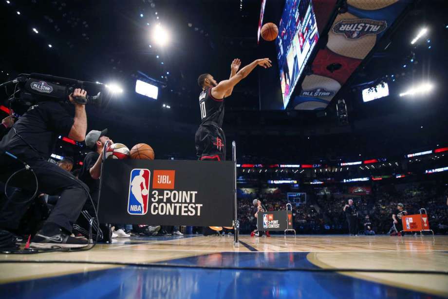 3 điểm đang dần trở thành điều quá đơn giản với các cầu thủ NBA.