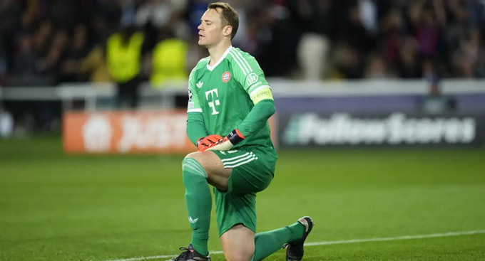 Manuel Neuer gắn bó với Bayern tới năm 2026