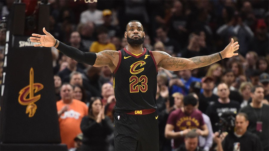Đụng bộ nhớ như LeBron, đối thủ thua không oán - Ảnh 1.