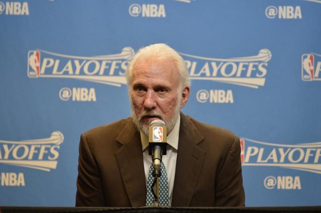 Popovich chỉ trích Donald Trump trước khi Game 1 diễn ra