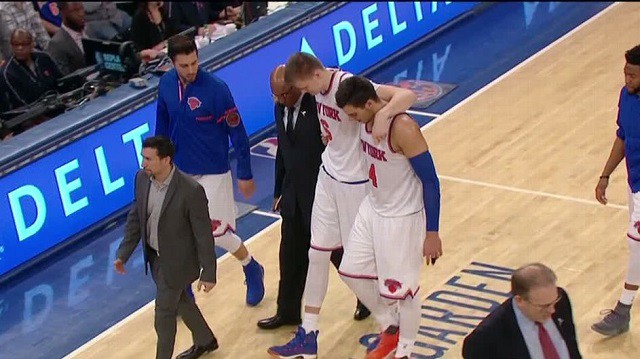 Porzingis dính chấn thương ở trận đấu sáng nay