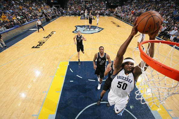 Zach Randolph ghi được 21 điểm ở game 3 với Spurs