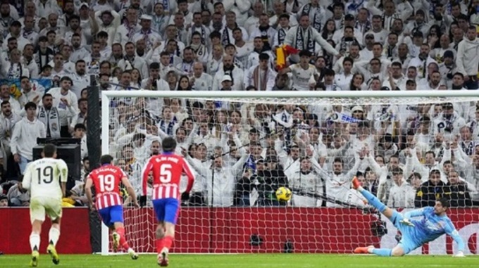Real Madrid đã thủng lưới 15 bàn chỉ sau 10 trận ở Champions League mùa này