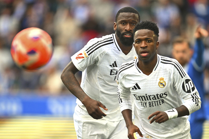 Các thống kê cho thấy Real Madrid thực ra còn có lợi về lịch thi đấu hơn Barca và Girona.
