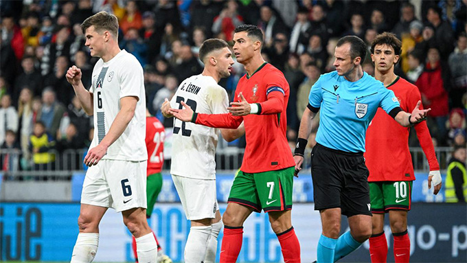 Ronaldo cho rằng nếu còn ở Real, anh sẽ dạy Mbappe cách đá số 9