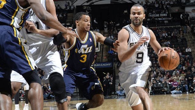 Spurs và Jazz cũng đang đặt mình vào vị thế Play-off.
