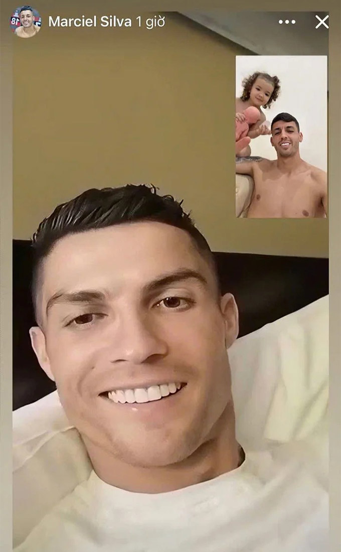 Tiền vệ HAGL - Marciel Silva trò chuyện thân mật với Ronaldo qua video call 