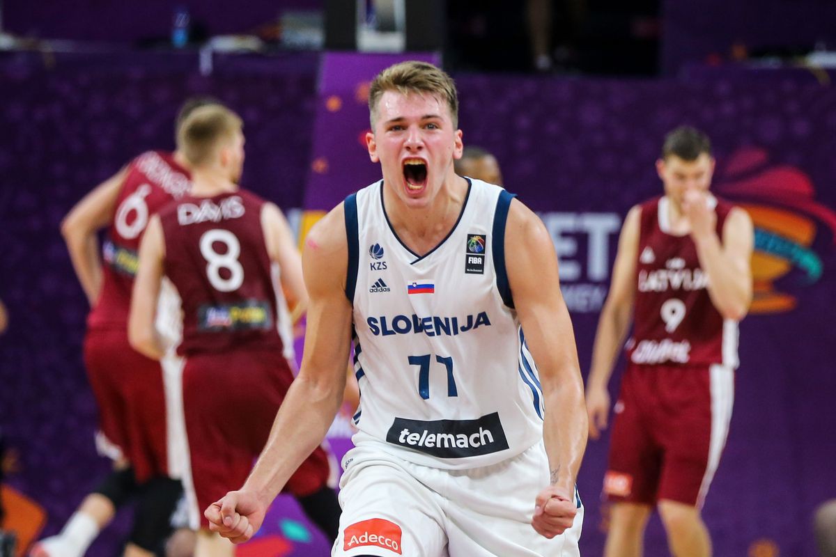 Nắm giữ tương lai của NBA 2019, Phoenix sẽ chọn Doncic hay Ayton? - Ảnh 3.