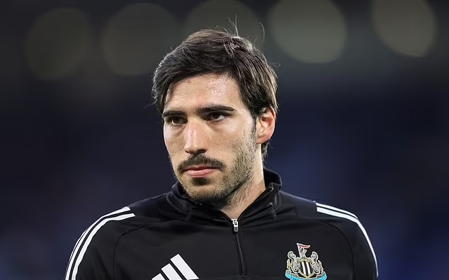 Tonali đã chơi 45 trận cho Newcastle và ĐT Italia sau án treo giò
