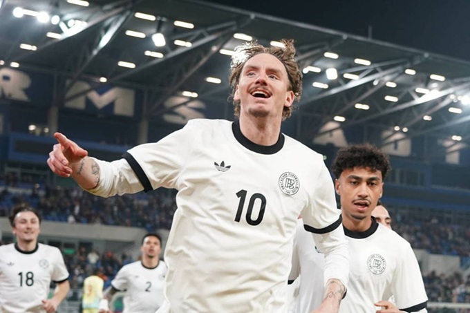 Nick Woltemade vừa lập hat-trick vào lưới U21 Tây Ban Nha