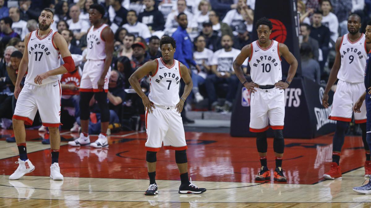 Raptors đã cải thiện được cách đánh chỉ dựa vào hai ngôi sao của mình.